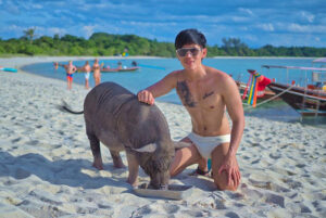 หนุ่ม-ดิษย์ธนา-หมูป่า