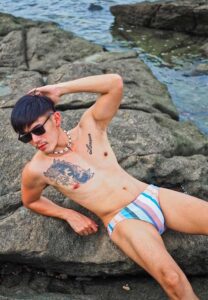 หนุ่ม-ดิษย์ธนา-หิน