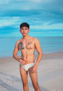 หนุ่ม-ดิษย์ธนา-ใส