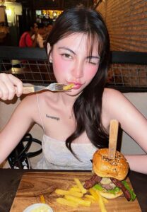 ใบเฟิร์น-ฮอต