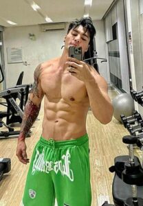 โอม-จิระพงษ์-ฮอตมาก