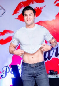 โอม-จิระพงษ์