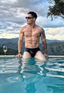 โอม-จิระพงษ์