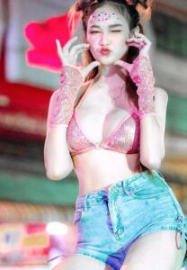 Medusa-May-จุ๊บ