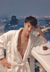 Mo-saksitt-ฟ้า