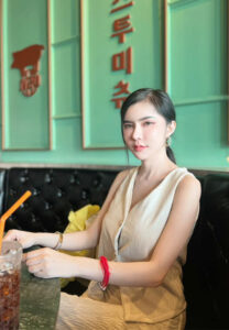 คุณธิ-ฮอต