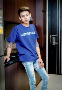 อาร์ม-ประเสริฐ-ฮอต อาร์ม-ประเสริฐ-ฮอต