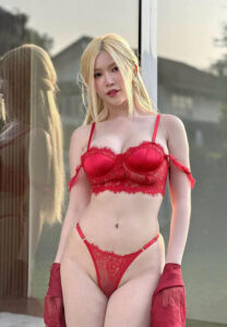 Alisa-Rattanachawangkul-แดง Alisa-Rattanachawangkul-แดง