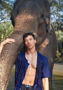 ณธรรศ-ตันเจริญ-หล่อ