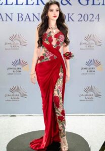 ลิลลี่-เหงียน