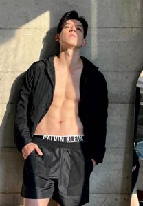 แก๊ป-จักริน-หล่อ