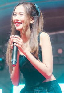 อังคณา-วรรัตนาชัย อังคณา-วรรัตนาชัย