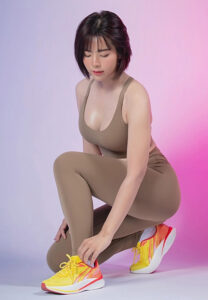 ครูแอนนี่-ฮอต