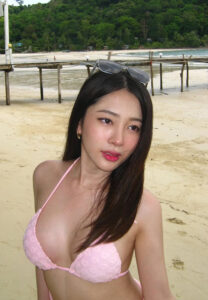 Mintita-Kunlananphakaphong-ชมพู