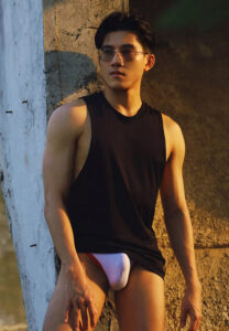 Zhanying-เท่ห์