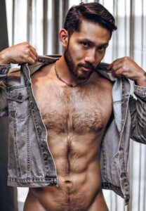 Benz-thanaphat-แซ่บ