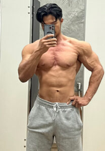 Thanakom-Muangkhaw-หล่อ