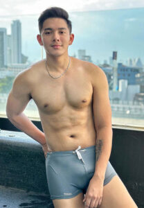 บอมเบย์-ภัคภูวินทร์-ฮอต บอมเบย์-ภัคภูวินทร์-ฮอต