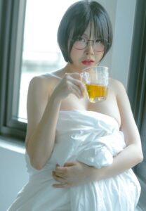 Chanidapha AppleBlue-004-Sweet