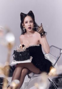 Prisana Sritachote-023-Graceful