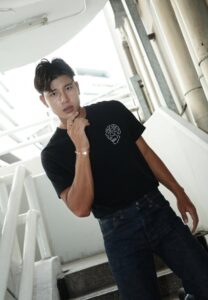 Tosak Nakpomchin-003-Delightful