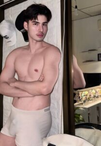 มอส นะครับ