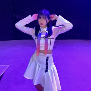 weewrya-008-Delightful