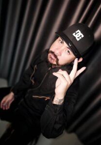 อาร์ม โอฮาน่า-006-Attractive