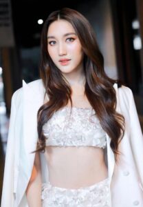 เบส คําสิงห์-001-Breathtaking