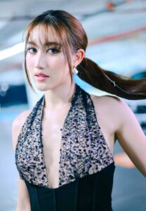 เบส คําสิงห์-006-Gorgeous