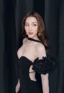 เบส คําสิงห์