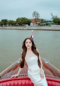 Ice Ailada-001-Fabulous